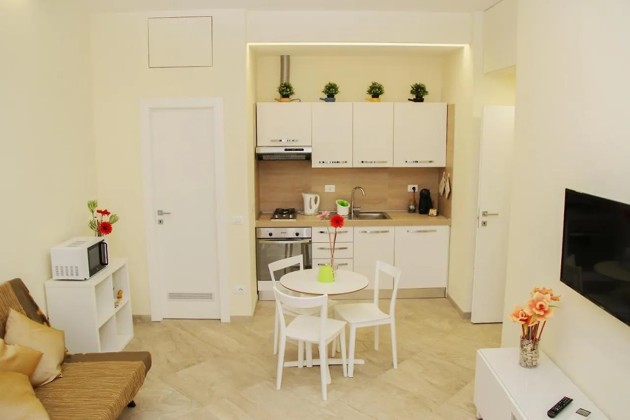 Domus Divi - Appartamento Nel Cuore Di Roma 0*, Rome Italy